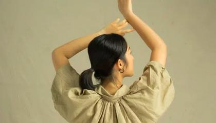 荷兰运动员成功夺首金，追求自我