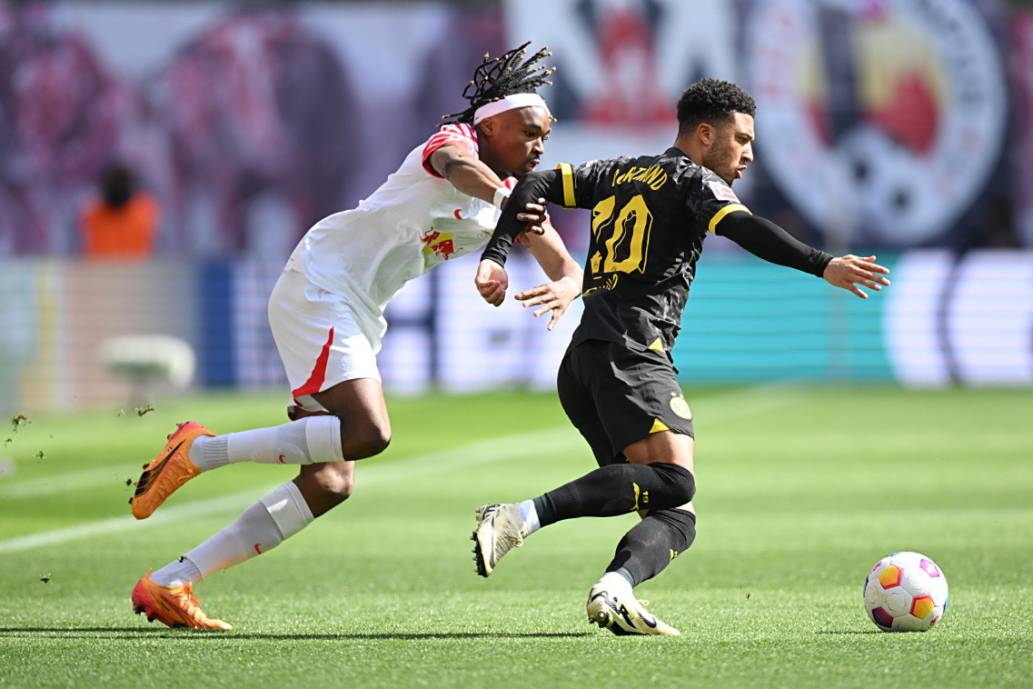 包含RB莱比锡客场击败对手,取得关键胜利的词条 包含RB莱比锡客场击败对手,取得关键胜利的词条